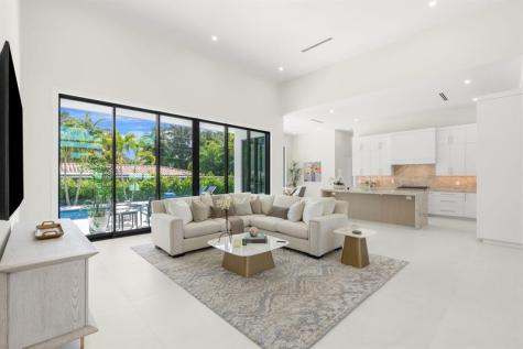 2724 NE 21st Court Fort Lauderdale FL 33305