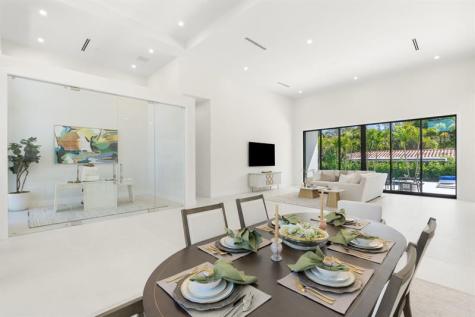 2724 NE 21st Court Fort Lauderdale FL 33305
