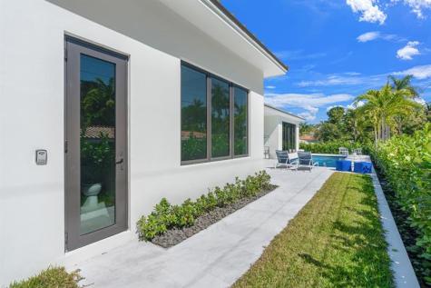 2724 NE 21st Court Fort Lauderdale FL 33305