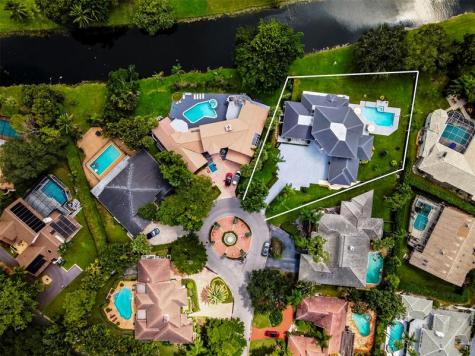 10038 Vestal Place Coral Springs FL 33071