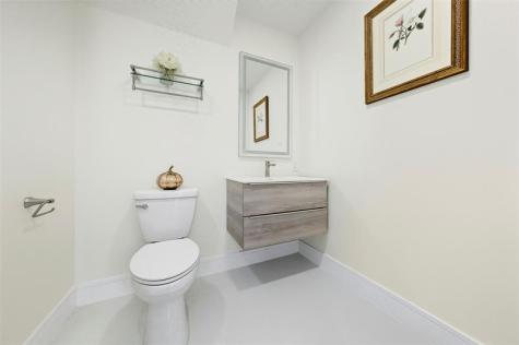 10038 Vestal Place Coral Springs FL 33071