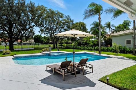 10038 Vestal Place Coral Springs FL 33071