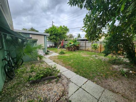 3523 NW 33rd Court Lauderdale Lakes FL 33309