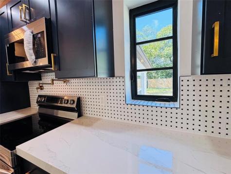 105 NW 28th Way Fort Lauderdale FL 33311
