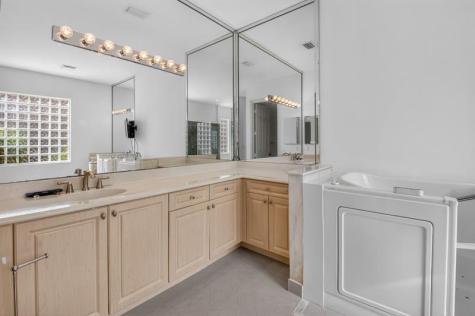 6940 Balboa Island Court Delray Beach FL 33446