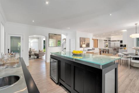 2516 Sunset Drive Miami Beach FL 33140