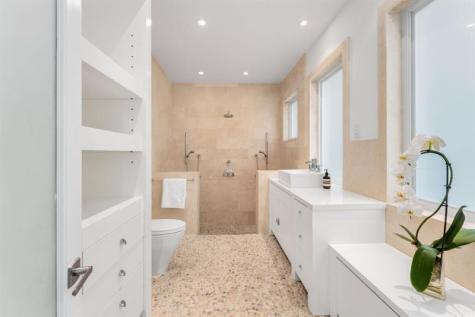2516 Sunset Drive Miami Beach FL 33140