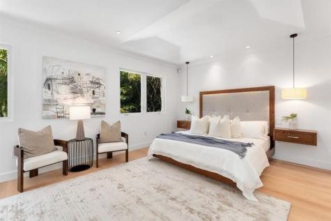 2516 Sunset Drive Miami Beach FL 33140