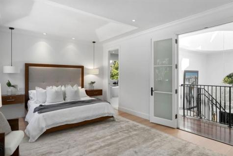 2516 Sunset Drive Miami Beach FL 33140