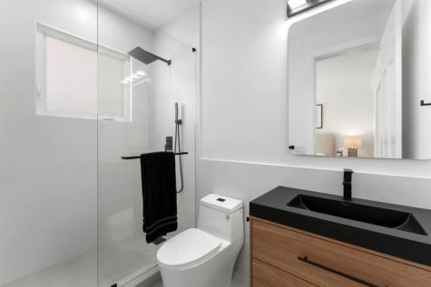 2516 Sunset Drive Miami Beach FL 33140