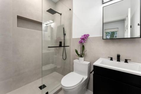 2516 Sunset Drive Miami Beach FL 33140