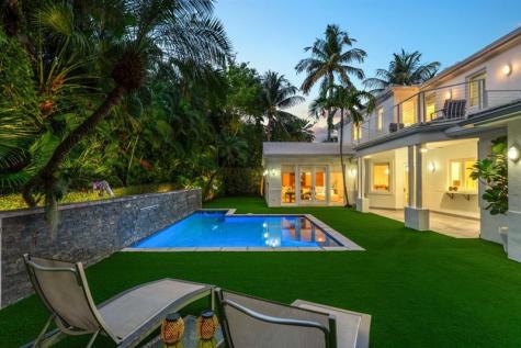 2516 Sunset Drive Miami Beach FL 33140