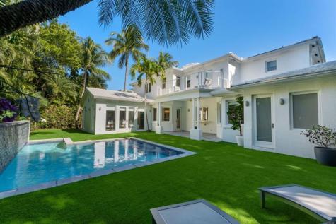 2516 Sunset Drive Miami Beach FL 33140