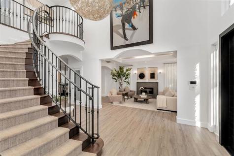 2516 Sunset Drive Miami Beach FL 33140