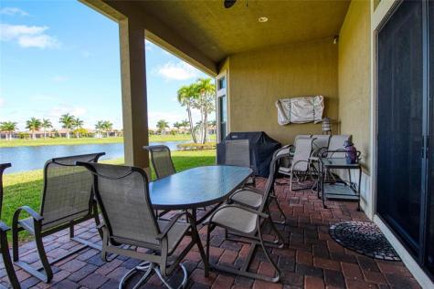 12095 E Bastille Circle Parkland FL 33076