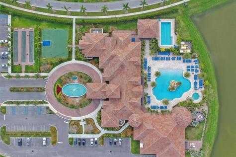12095 E Bastille Circle Parkland FL 33076