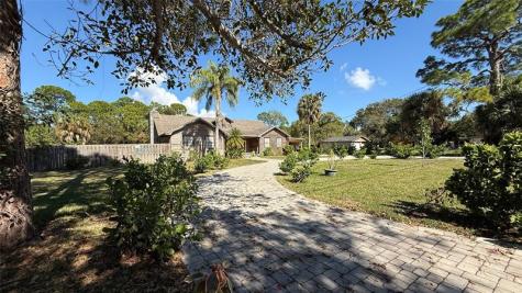 354 Baysinger Avenue Fort Pierce FL 34982