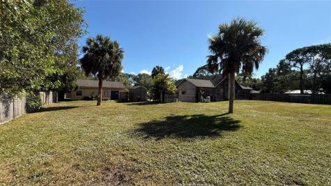 354 Baysinger Avenue Fort Pierce FL 34982
