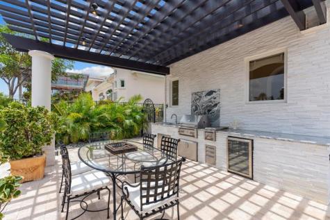 2890 NE 27th Street Fort Lauderdale FL 33306