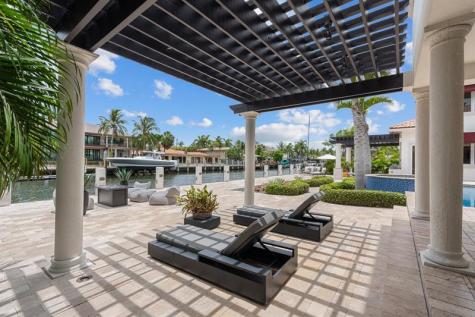 2890 NE 27th Street Fort Lauderdale FL 33306