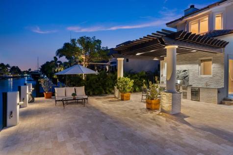 2890 NE 27th Street Fort Lauderdale FL 33306