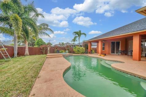 624 SW Nichols Terrace Port St Lucie FL 34953
