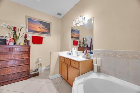 624 SW Nichols Terrace Port St Lucie FL 34953
