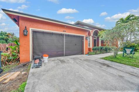 624 SW Nichols Terrace Port St Lucie FL 34953