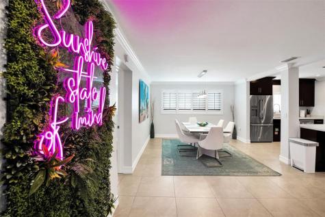 1245 NE 17th Way Fort Lauderdale FL 33304