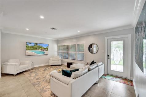 1245 NE 17th Way Fort Lauderdale FL 33304