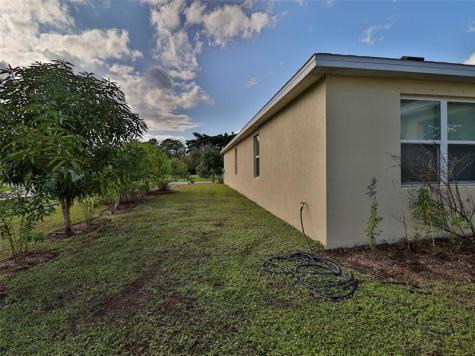 1997 SW Cycle Street Port St Lucie FL 34953