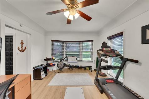 3999 NE 15th Avenue Oakland Park FL 33334