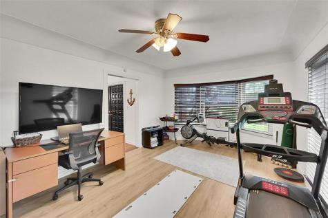 3999 NE 15th Avenue Oakland Park FL 33334