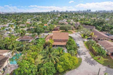 3999 NE 15th Avenue Oakland Park FL 33334