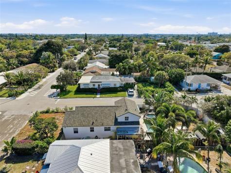 702 N 11th Avenue Lake Worth Beach FL 33460