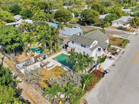 702 N 11th Avenue Lake Worth Beach FL 33460