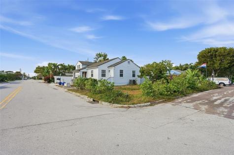 702 N 11th Avenue Lake Worth Beach FL 33460