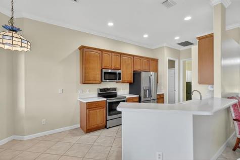 5250 E 1st Square Vero Beach FL 32968