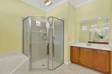5250 E 1st Square Vero Beach FL 32968