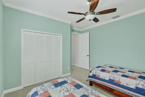 5250 E 1st Square Vero Beach FL 32968