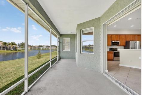 5250 E 1st Square Vero Beach FL 32968