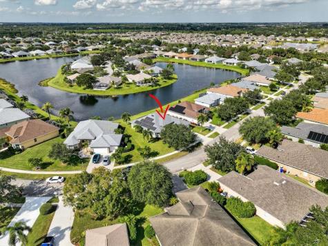 5250 E 1st Square Vero Beach FL 32968