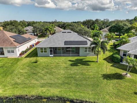 5250 E 1st Square Vero Beach FL 32968