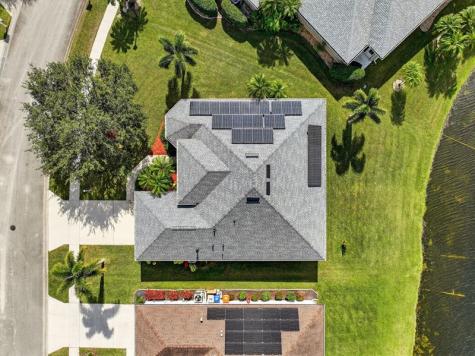 5250 E 1st Square Vero Beach FL 32968