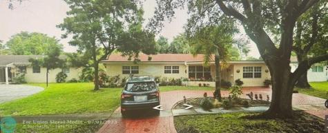 5620 Monroe Street Hollywood FL 33023