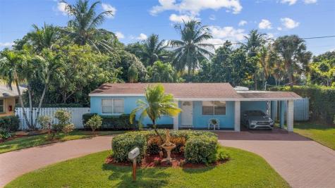 946 Alamanda Road West Palm Beach FL 33405