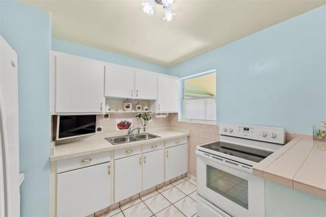 946 Alamanda Road West Palm Beach FL 33405
