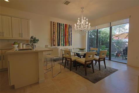 5860 NW 104th Path Doral FL 33178