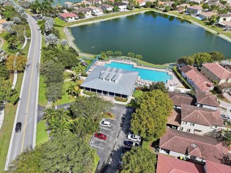 1211 NE 40th Road Homestead FL 33033