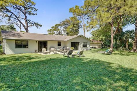 715 NW 23rd Lane Delray Beach FL 33445